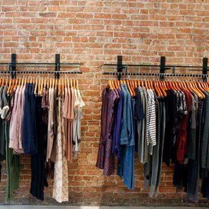 GLAMORAMA CLOSET